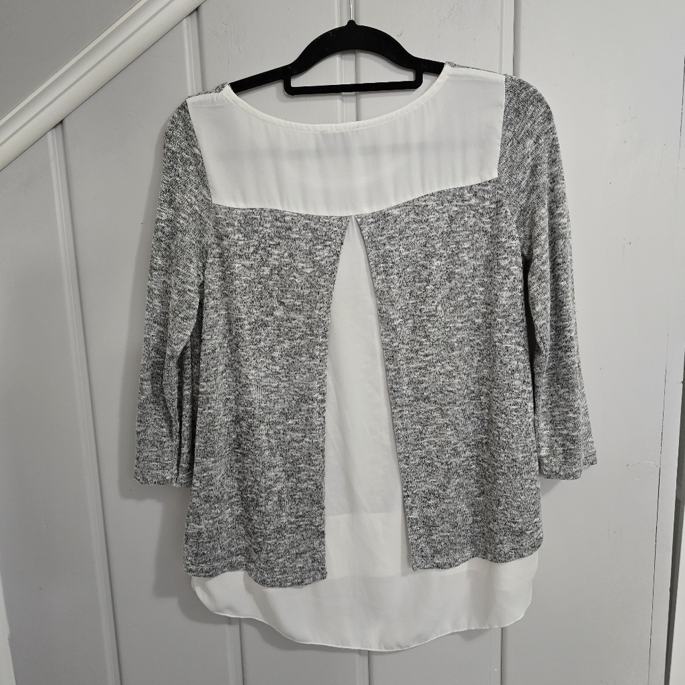 The Limited Lightweight Split Back Top - image 2